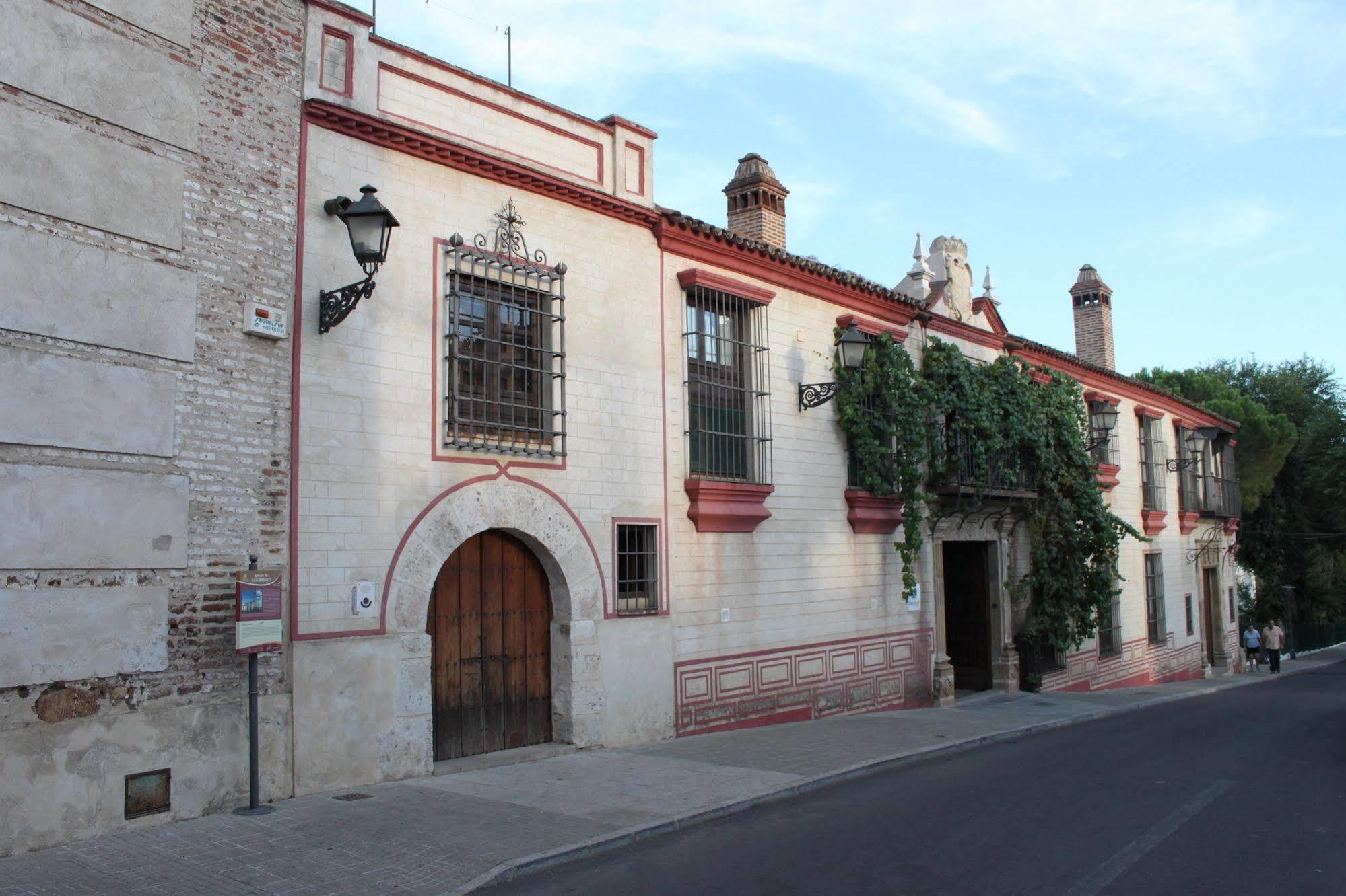 منزل الضيف كثل دي لا سييرا  في El Rincon De San Benito المظهر الخارجي الصورة